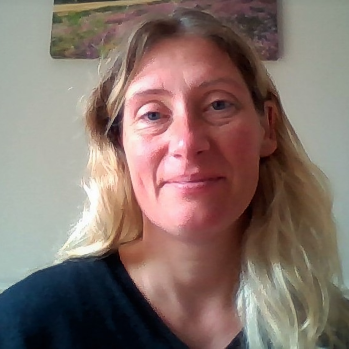 Hedvig K Schmidt